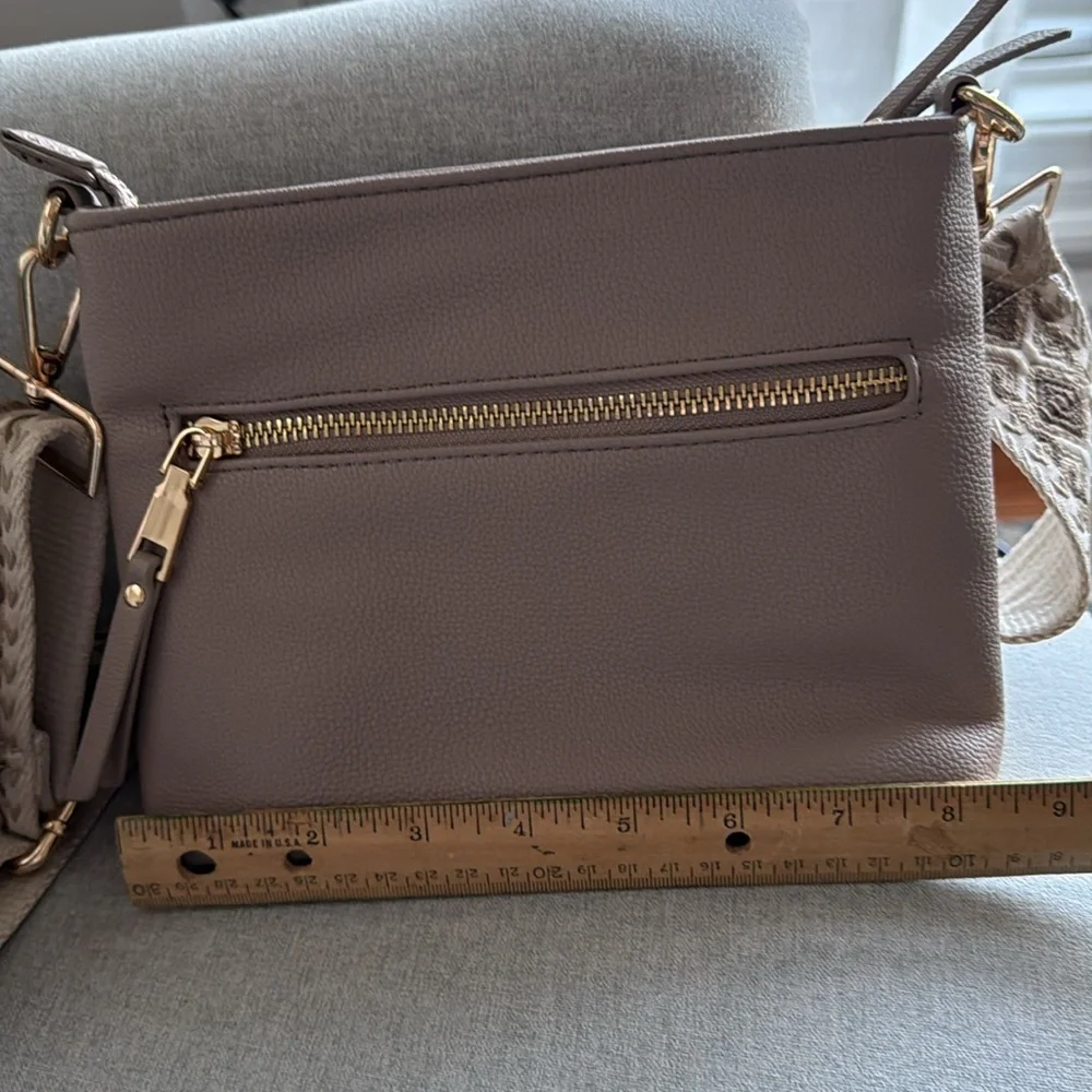 Mystique zippered crossbody faux leather purse
